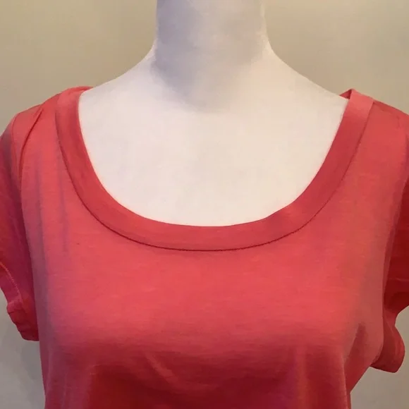 Eileen Fisher Organic Silk and Cotton Round Neck Tee. Cap Sleeves. NWT. Size M - Picture 4 of 7